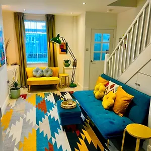 Holiday home Stay-k-belfast Cosy Entire House 10 Mins From Centre, Belfast